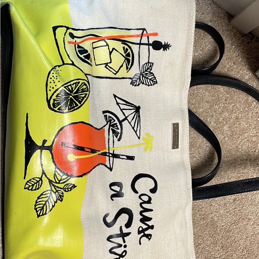 Kate spade summer tote. All zippers work.